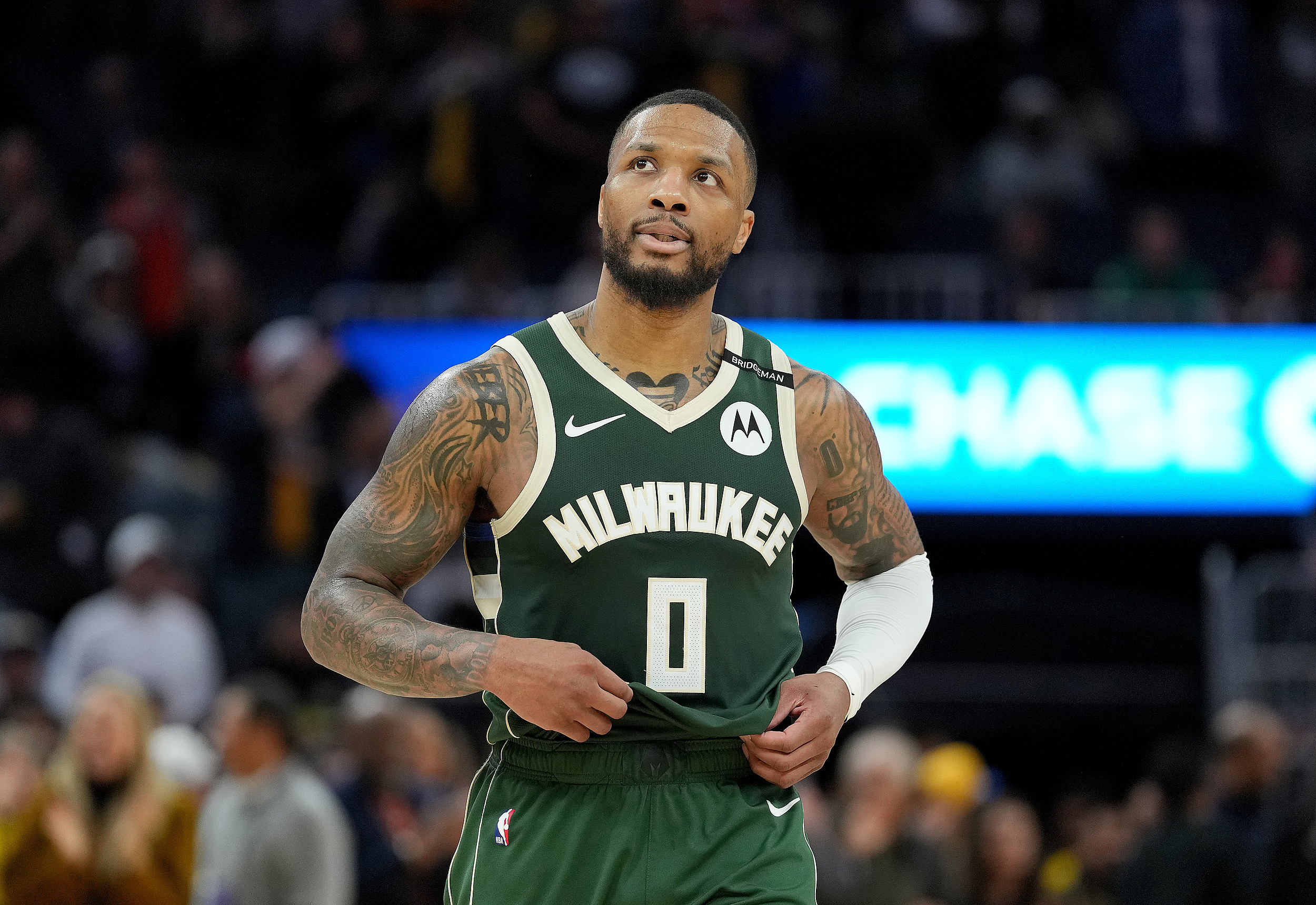 美记：开拓者对利拉德表示出兴趣，双方有可能促成重聚