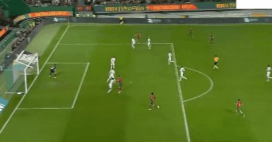 雷速APP-【欧预赛】葡萄牙2比0冰岛 B费破门五盾全胜收官